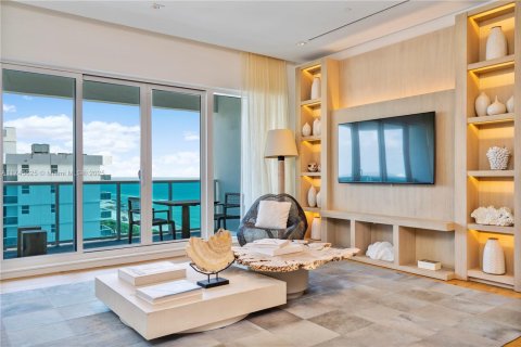 Condo in Miami Beach, Florida, 2 bedrooms  № 1861079 - photo 3