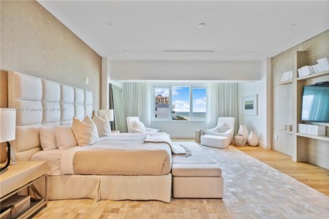 Condo in Miami Beach, Florida, 2 bedrooms  № 1861079 - photo 15