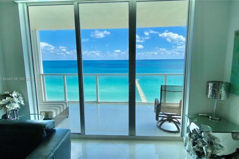 Copropriété à louer à Sunny Isles Beach, Floride: 2 chambres, 148.83 m2 № 1871282 - photo 2