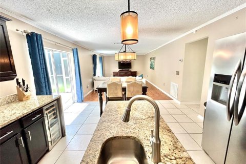 Casa en alquiler en Orlando, Florida, 4 dormitorios, 260.78 m2 № 1919364 - foto 20