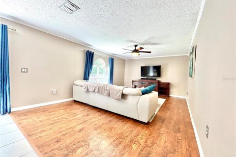 Casa en alquiler en Orlando, Florida, 4 dormitorios, 260.78 m2 № 1919364 - foto 18