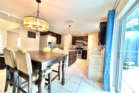 Casa en alquiler en Orlando, Florida, 4 dormitorios, 260.78 m2 № 1919364 - foto 15