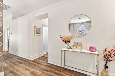 Villa ou maison à vendre à Tampa, Floride: 3 chambres, 156.26 m2 № 2291836 - photo 29