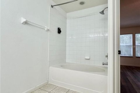 Townhouse in Orlando, Florida 3 bedrooms, 156.26 sq.m. № 1856242 - photo 12
