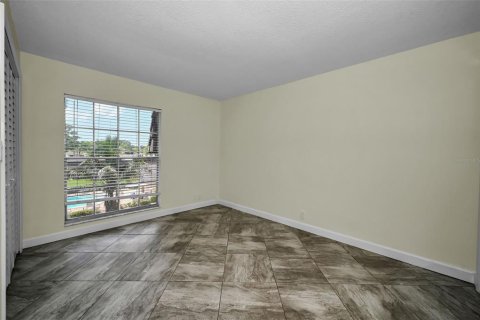 Condo in Seminole, Florida, 2 bedrooms  № 2226321 - photo 22