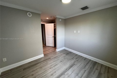 Appartement à louer à Sweetwater, Floride: 2 chambres № 1966605 - photo 13