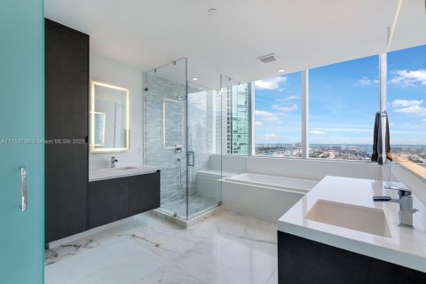Copropriété à vendre à Miami, Floride: 3 chambres, 203.27 m2 № 1985217 - photo 13