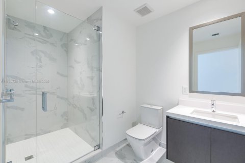 Copropriété à vendre à Miami, Floride: 3 chambres, 203.27 m2 № 1985217 - photo 16