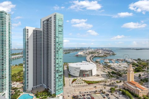 Copropriété à vendre à Miami, Floride: 3 chambres, 203.27 m2 № 1985217 - photo 9