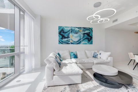 Copropriété à vendre à Miami, Floride: 3 chambres, 203.27 m2 № 1985217 - photo 6