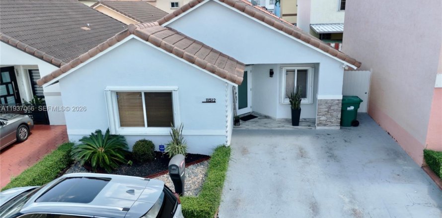 House in Sweetwater, Florida 3 bedrooms, 101.26 sq.m. № 1995016