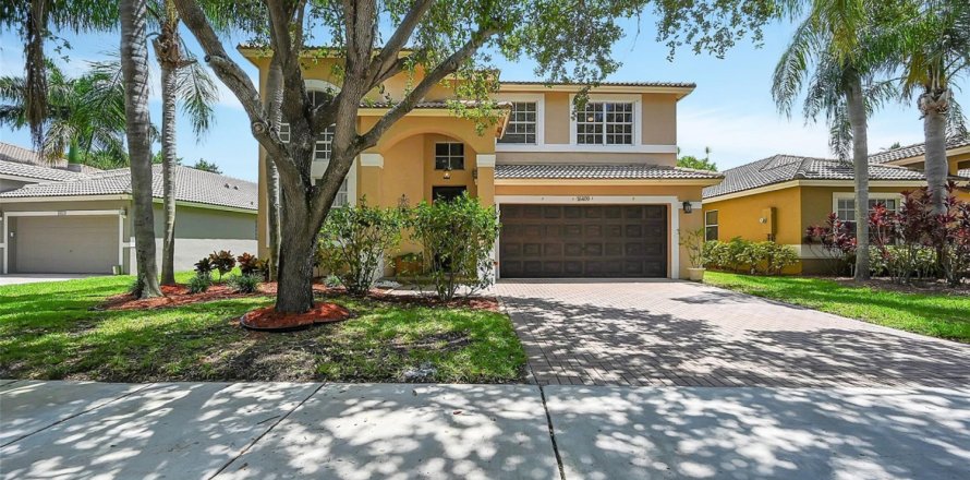 Villa ou maison à Weston, Floride 4 chambres, 261.24 m2 № 1221620