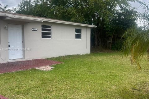 Villa ou maison à vendre à Homestead, Floride: 3 chambres, 81.29 m2 № 2079876 - photo 3