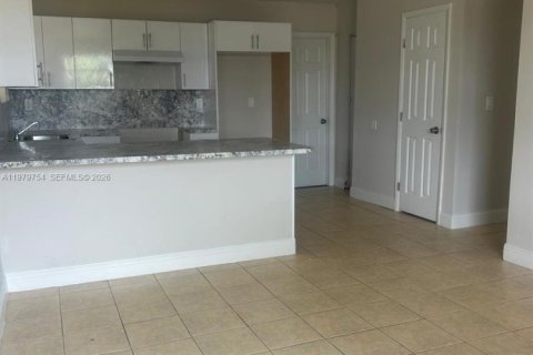 Villa ou maison à vendre à Homestead, Floride: 3 chambres, 81.29 m2 № 2079876 - photo 10