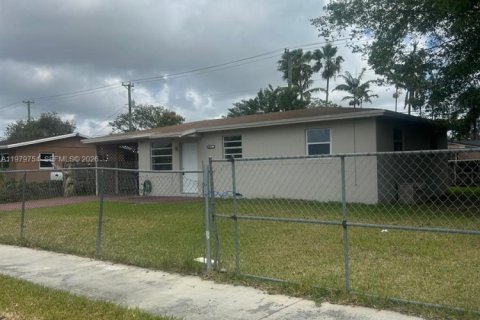 Villa ou maison à vendre à Homestead, Floride: 3 chambres, 81.29 m2 № 2079876 - photo 2
