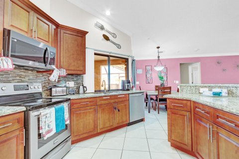 Casa en venta en Port St. Lucie, Florida, 4 dormitorios, 197.32 m2 № 2180761 - foto 12