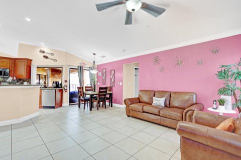 Casa en venta en Port St. Lucie, Florida, 4 dormitorios, 197.32 m2 № 2180761 - foto 16