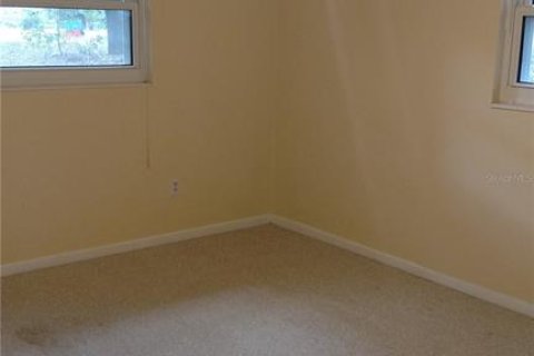 Casa en alquiler en Gainesville, Florida, 4 dormitorios, 221.66 m2 № 1837136 - foto 9