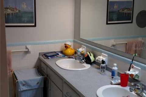 Casa en alquiler en Gainesville, Florida, 4 dormitorios, 221.66 m2 № 1837136 - foto 4