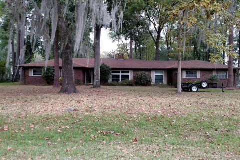 Casa en alquiler en Gainesville, Florida, 4 dormitorios, 221.66 m2 № 1837136 - foto 1