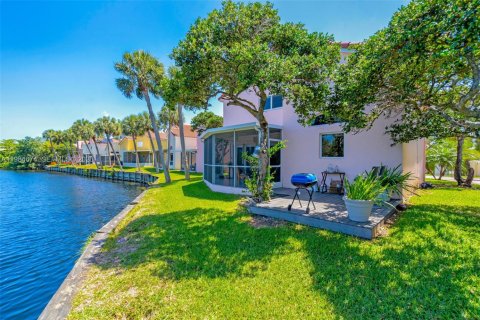 Villa ou maison à vendre à Dania Beach, Floride: 4 chambres, 128.95 m2 № 2048137 - photo 26