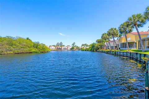 Villa ou maison à vendre à Dania Beach, Floride: 4 chambres, 128.95 m2 № 2048137 - photo 29