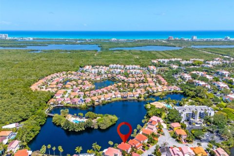 Villa ou maison à vendre à Dania Beach, Floride: 4 chambres, 128.95 m2 № 2048137 - photo 30