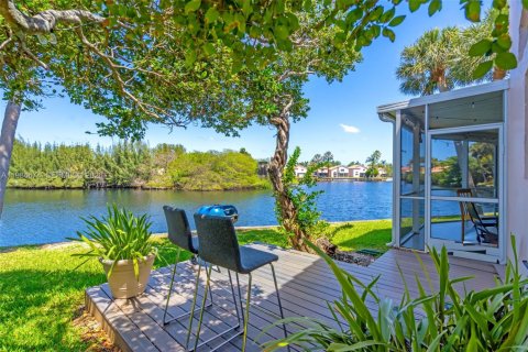 Villa ou maison à vendre à Dania Beach, Floride: 4 chambres, 128.95 m2 № 2048137 - photo 27