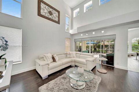 House in Pembroke Pines, Florida 3 bedrooms, 191.01 sq.m. № 1823828 - photo 29
