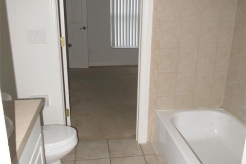 Villa ou maison à louer à North Port, Floride: 3 chambres, 140.28 m2 № 2383944 - photo 16
