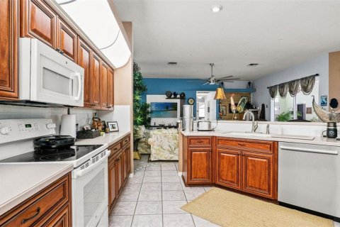 Casa en venta en Spring Hill, Florida, 3 dormitorios, 196.95 m2 № 2383812 - foto 19