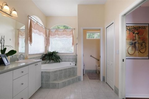 Casa en venta en Spring Hill, Florida, 3 dormitorios, 196.95 m2 № 2383812 - foto 28