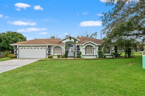 Casa en Spring Hill, Florida 3 dormitorios, 196.95 m2 № 2383812