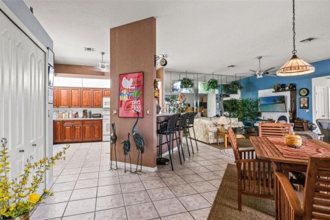 Casa en venta en Spring Hill, Florida, 3 dormitorios, 196.95 m2 № 2383812 - foto 6