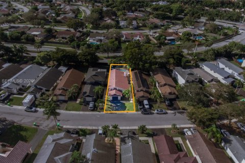 Купить виллу или дом в Санрайз, Флорида 3 спальни, 135.64м2, № 2002350 - фото 3