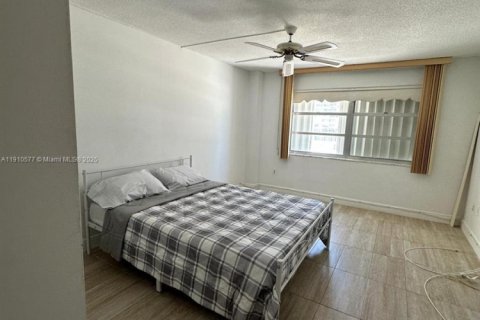 Condominio en venta en Aventura, Florida, 1 dormitorio, 82.4 m2 № 1966670 - foto 14