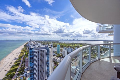 Condo in Miami Beach, Florida, 2 bedrooms  № 2077098 - photo 26