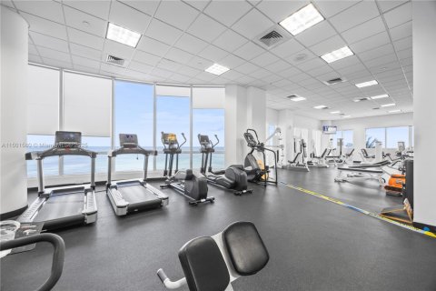 Condo in Miami Beach, Florida, 2 bedrooms  № 2077098 - photo 30