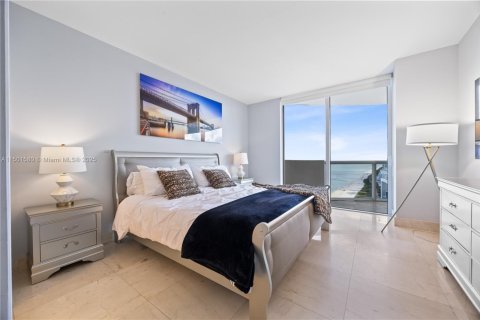 Condo in Miami Beach, Florida, 2 bedrooms  № 2077098 - photo 14