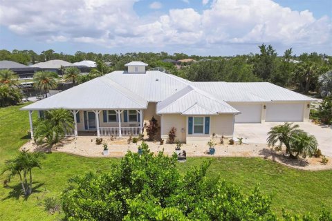 Casa en venta en Port Charlotte, Florida, 3 dormitorios, 207.45 m2 № 1796802 - foto 5