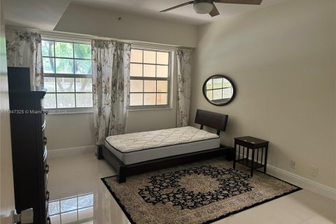 Condo in Pompano Beach, Florida, 3 bedrooms  № 1935912 - photo 14