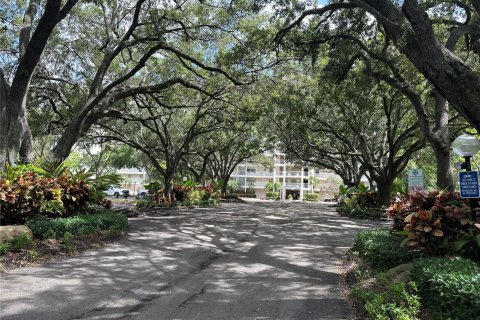 Condo in Pompano Beach, Florida, 3 bedrooms  № 1935912 - photo 1