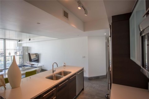 Снять в аренду кондоминиум в Майами, Флорида 1 спальня, 70.05м2, № 1954621 - фото 14