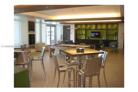 Снять в аренду кондоминиум в Майами, Флорида 1 спальня, 70.05м2, № 1954621 - фото 7