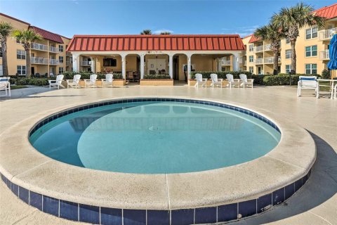 Condo in New Smyrna Beach, Florida, 2 bedrooms  № 1844767 - photo 20