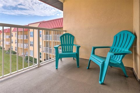 Condo in New Smyrna Beach, Florida, 2 bedrooms  № 1844767 - photo 18