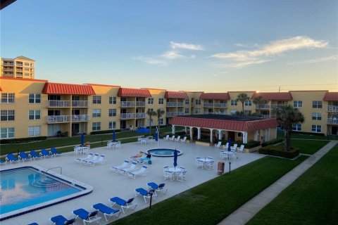 Condo in New Smyrna Beach, Florida, 2 bedrooms  № 1844767 - photo 23