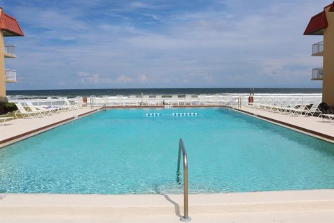 Condo in New Smyrna Beach, Florida, 2 bedrooms  № 1844767 - photo 21