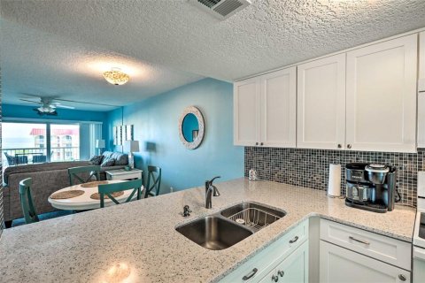 Condo in New Smyrna Beach, Florida, 2 bedrooms  № 1844767 - photo 14