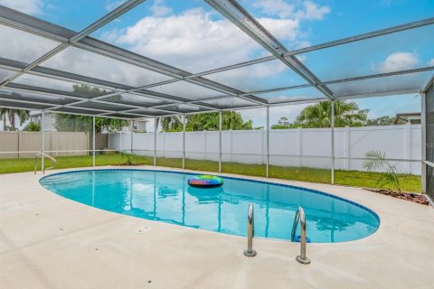 Villa ou maison à vendre à Seminole, Floride: 3 chambres, 171.68 m2 № 1877159 - photo 28